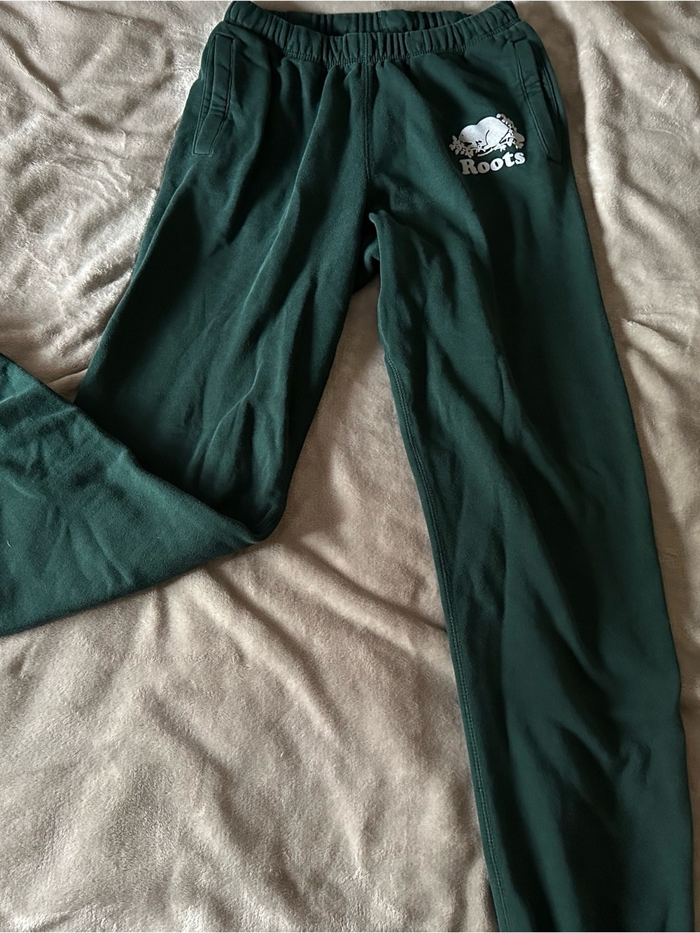 Roots dark green sweatpants